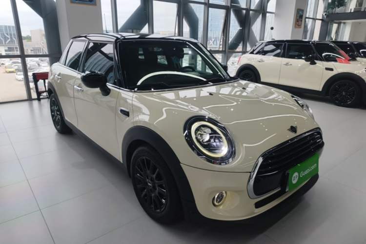 MINI MINI 2019 — 3
