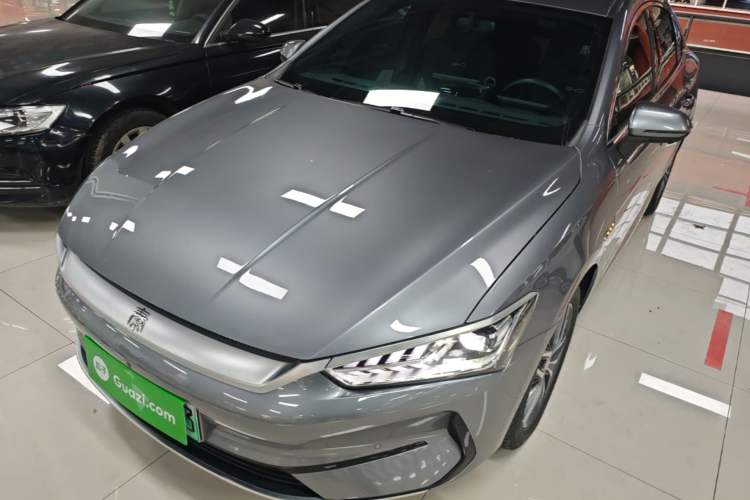 BYD Qin Plus 2024 — фото 1