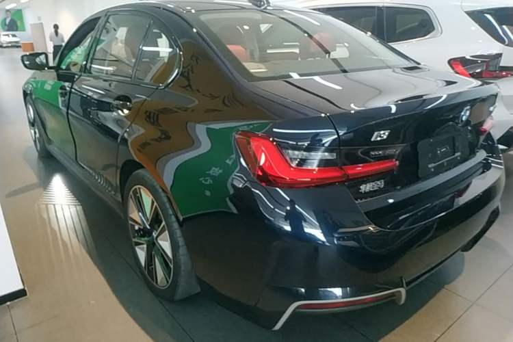 BMW i3 2025 — 4