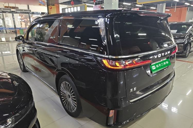 Voyah Dream 2025 — 4