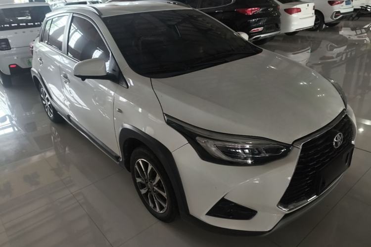 Toyota Yaris 2022 — фото 3