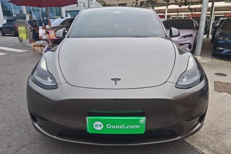 Tesla Model Y 2022 — 2