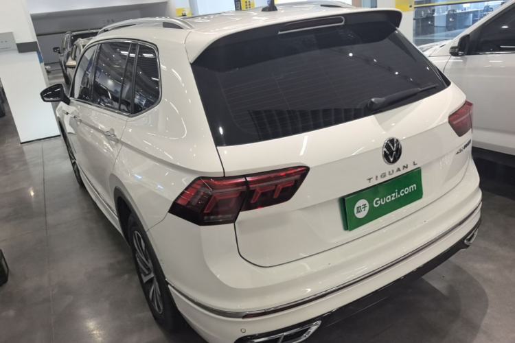 Volkswagen Tiguan L 2022 — 4