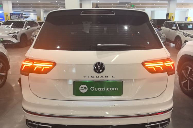 Volkswagen Tiguan L 2022 — 5