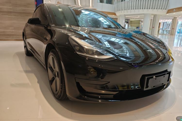 Tesla Model 3 2022 — 3