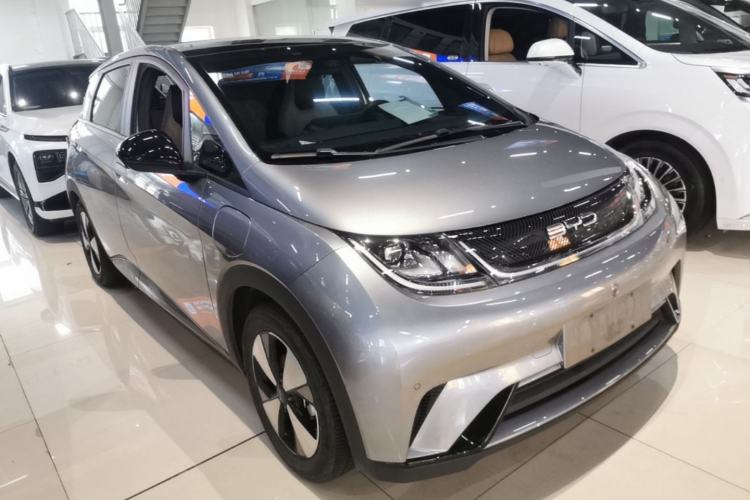 BYD Dolphin 2023 — 3