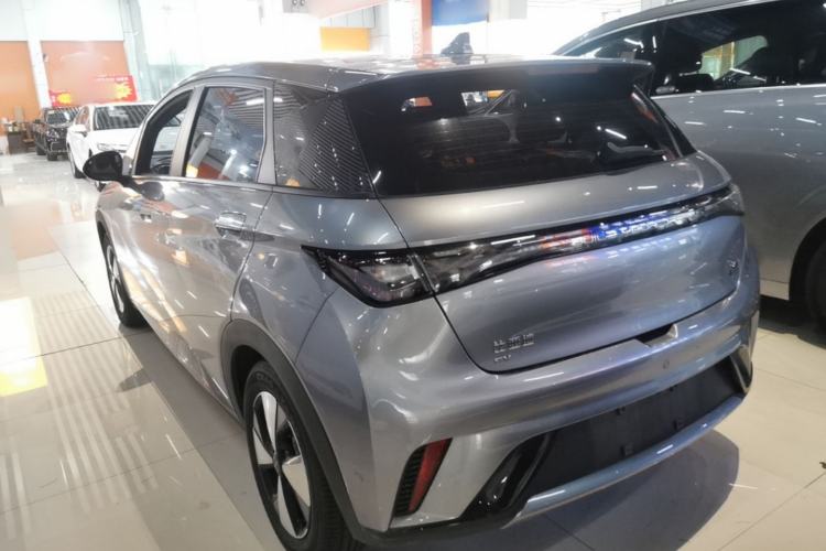 BYD Dolphin 2023 — 4