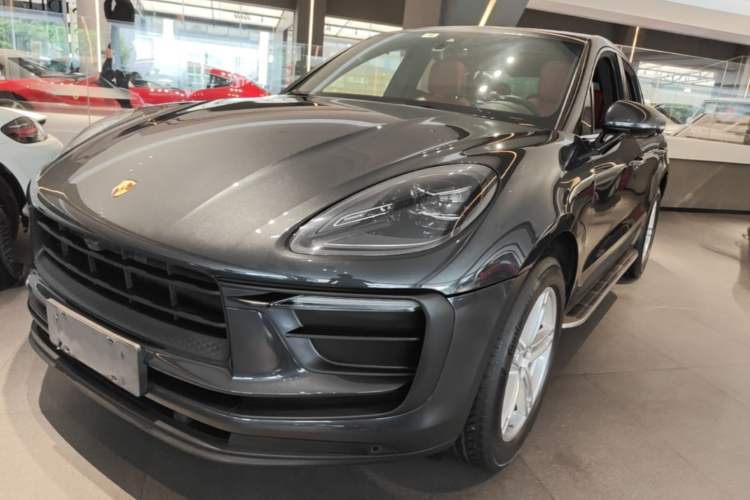 Porsche Macan 2023 — фото 1