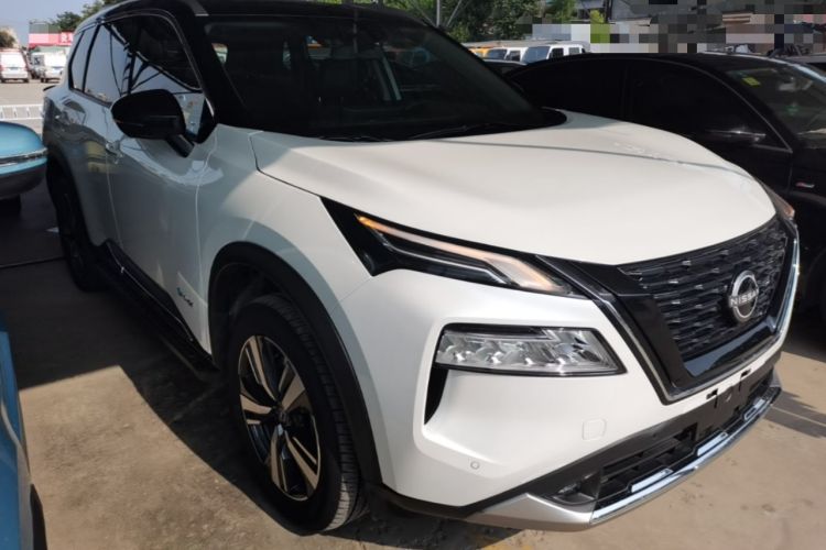 Nissan Rogue 2023 — 3