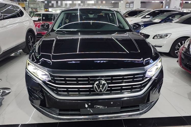 Volkswagen Passat 2022 — 2