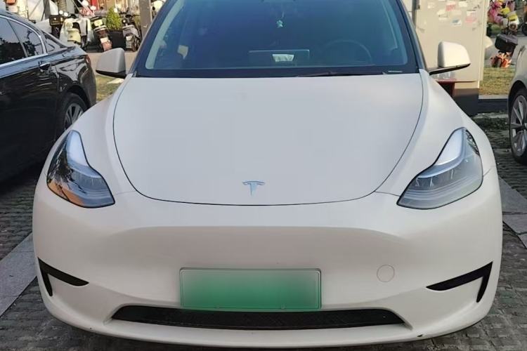 Tesla Model Y 2022 — 4