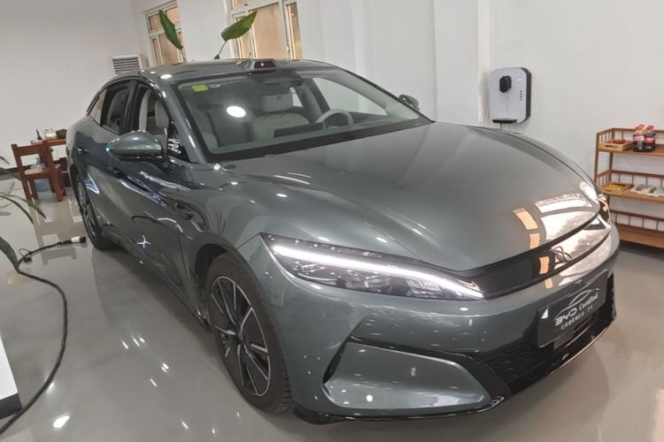 BYD Han L 2025 — 3