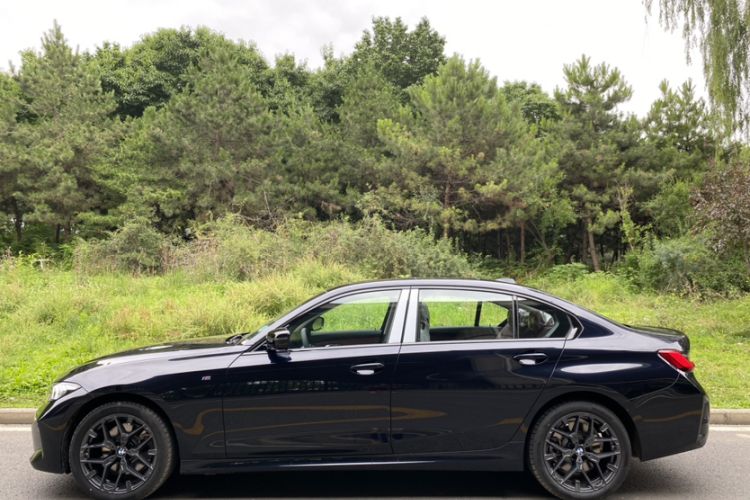 BMW 330Li 2026 — 2