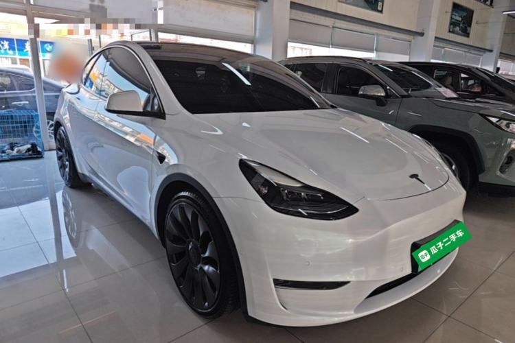 Tesla Model Y 2022 — фото 3