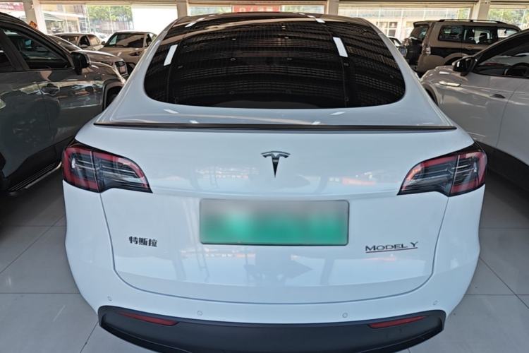 Tesla Model Y 2022 — фото 5