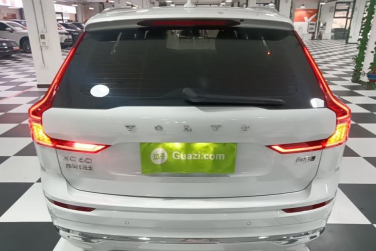 Volvo XC60 2022 — 5