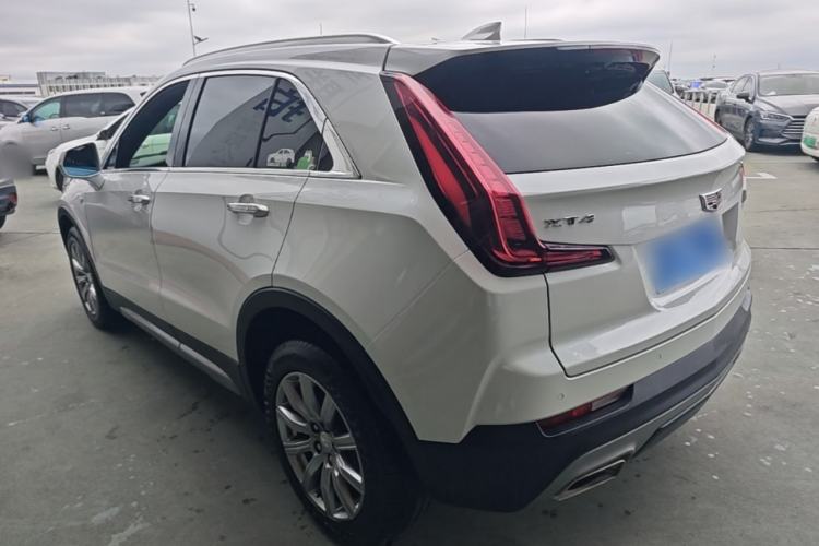 Cadillac XT4 2020 — фото 4
