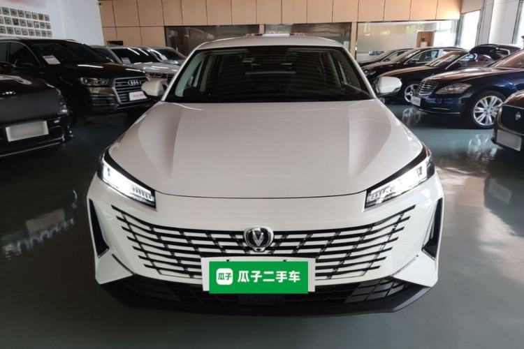 ChangAn Eado PHEV 2025 — фото 2