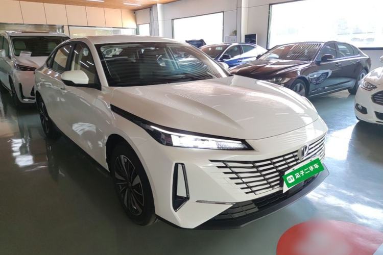 ChangAn Eado PHEV 2025 — фото 3