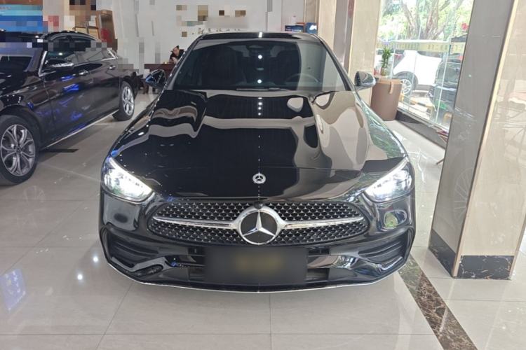 Mercedes-Benz C 260 L 2025 — 2