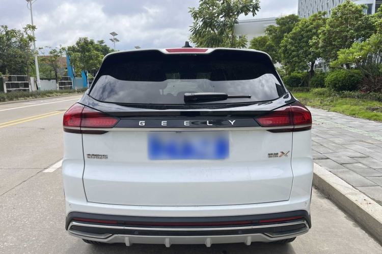 Geely Emgrand X7 2022 — фото 5