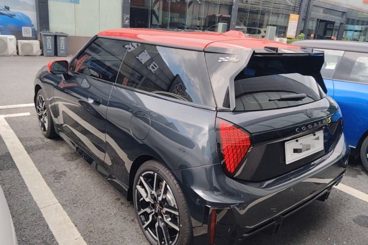 MINI Cooper 2024 — 4