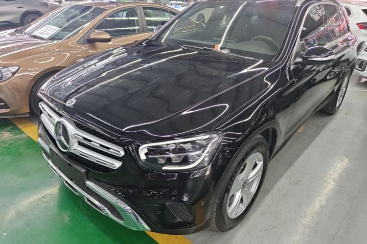 Mercedes-Benz GLC 260 L 2020 — фото 1