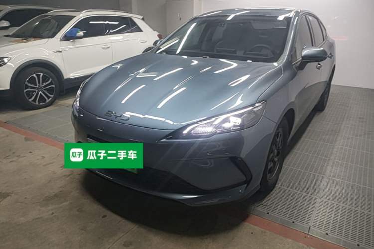 BYD Seal 05 DM-i 2025 — фото 1