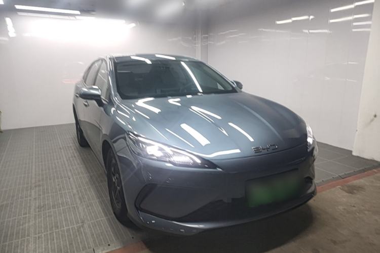 BYD Seal 05 DM-i 2025 — фото 3
