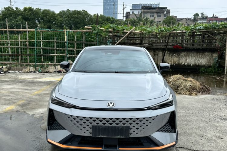 ChangAn UNI-V 2024 — 3