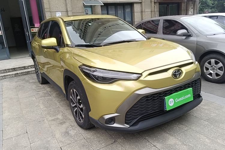 Toyota Corolla Cross 2022 — фото 3