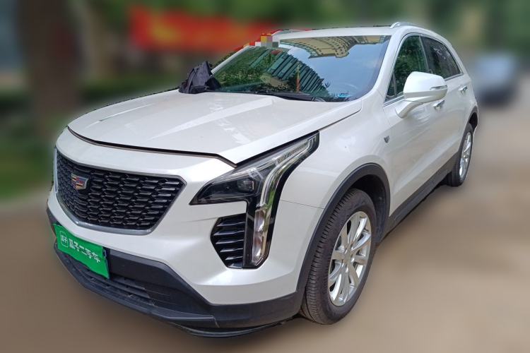 Cadillac XT4 2021 — фото 1