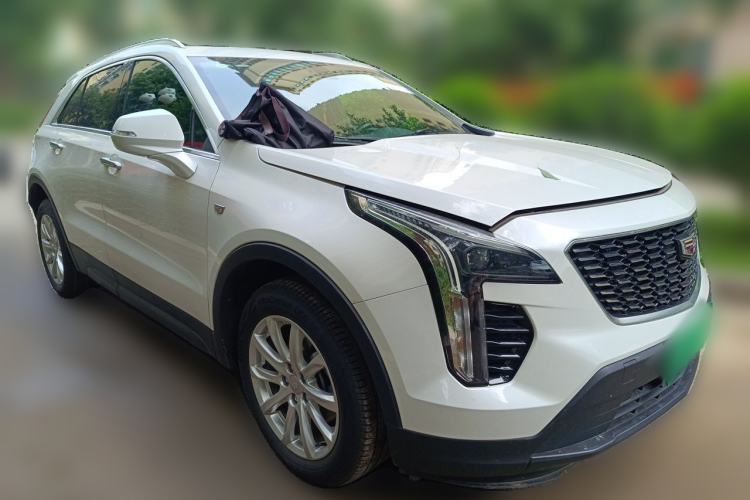 Cadillac XT4 2021 — фото 3
