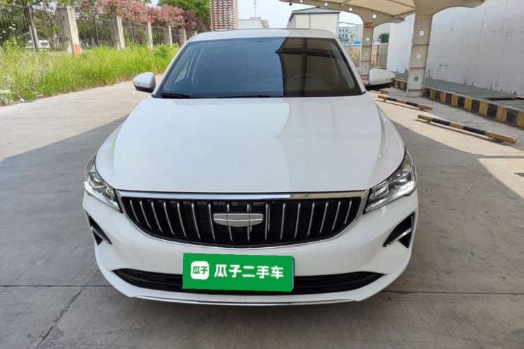 Geely Emgrand 2026 — 2