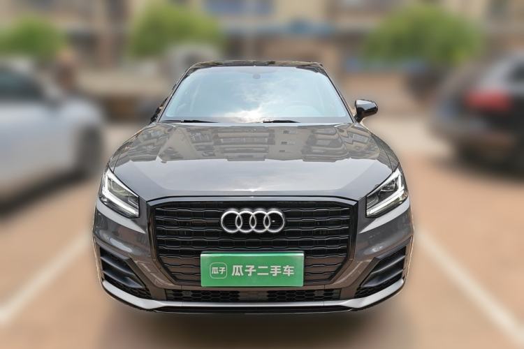 Audi Q2L 2021 — 2