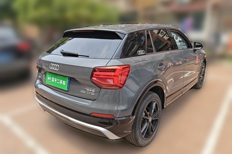 Audi Q2L 2021 — 4