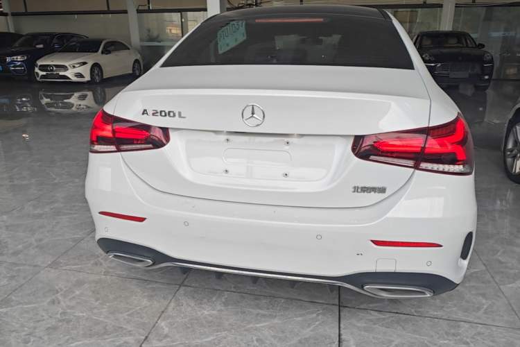 Mercedes-Benz A 200 L 2020 — фото 5