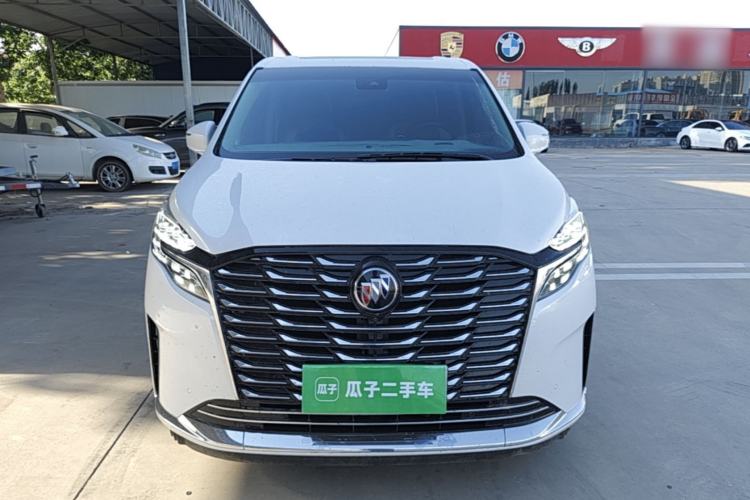 Buick GL8 2023 — 2