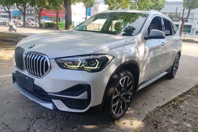 BMW X1 2021 — фото 1