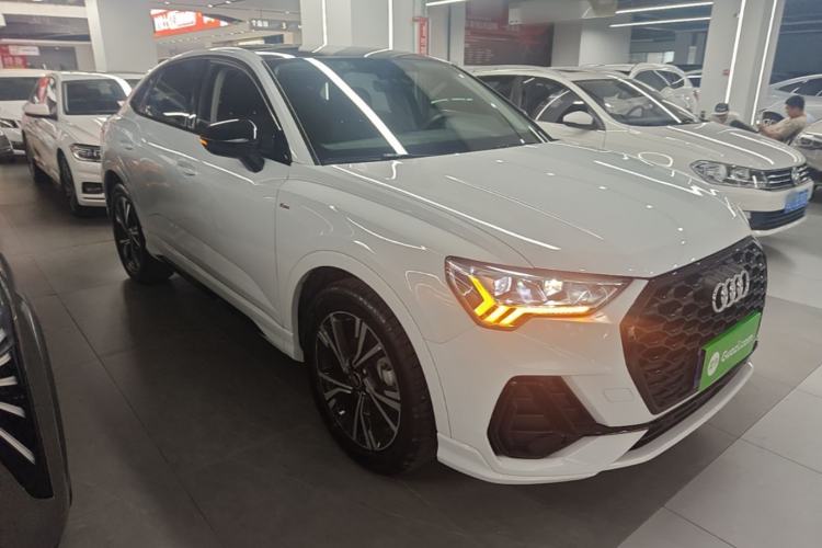 Audi Q3 Sportback 2022 — фото 3