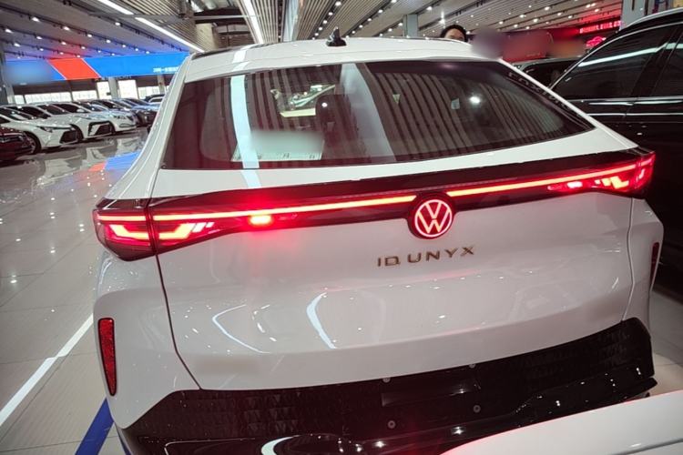 Volkswagen ID.UNYX 2025 — 5