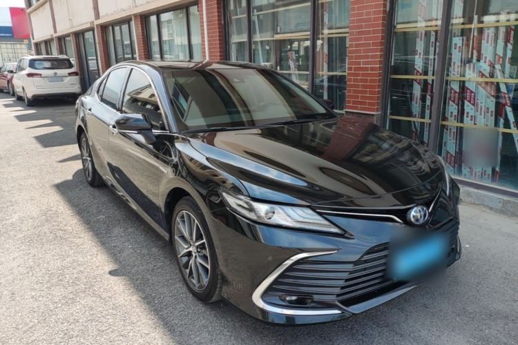 Toyota Camry 2021 — фото 3