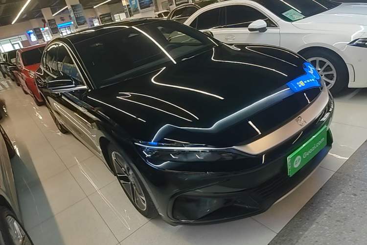 BYD Han 2023 — 3