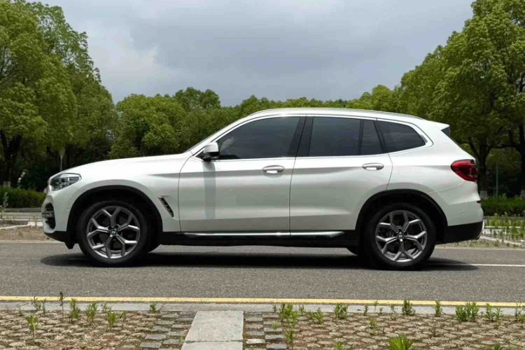 BMW X3 2021 — фото 4