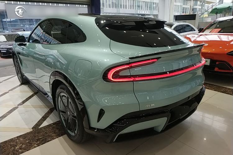 Xiaomi Auto YU7 2025 — фото 4