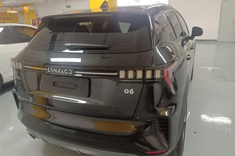 Lynk & Co 06 2020 — 5