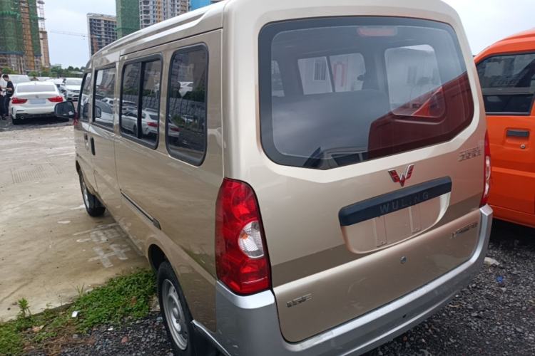 Wuling Rongguang 2021 — 4