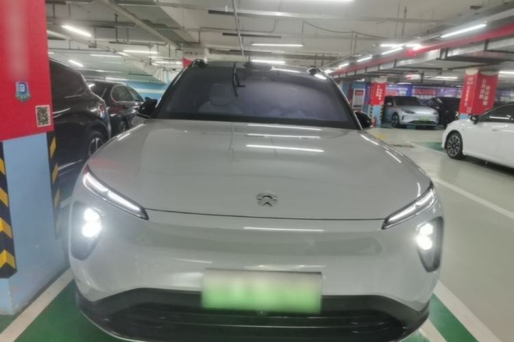 NIO ES6 2024 — 2