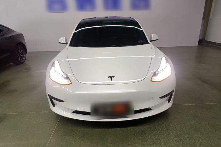 Tesla Model 3 2020 — 2