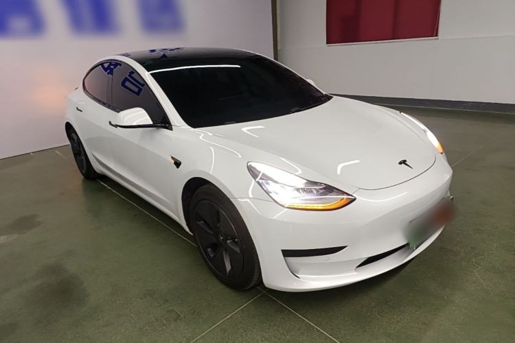 Tesla Model 3 2020 — 3